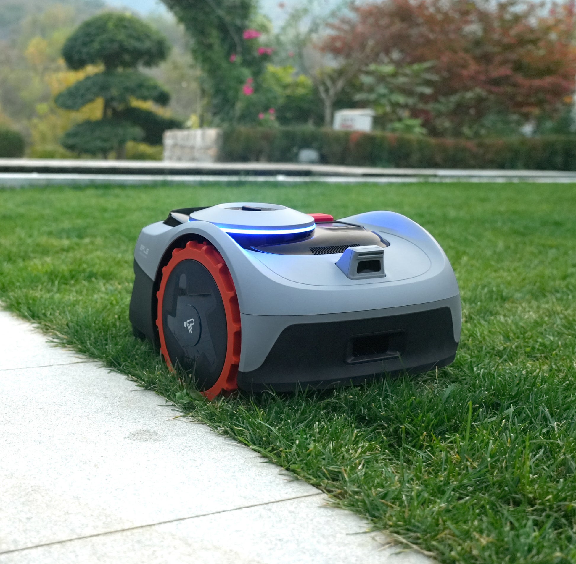 Navimow i Series Robotic Mower 500 m² (1/8 Acre) i105N